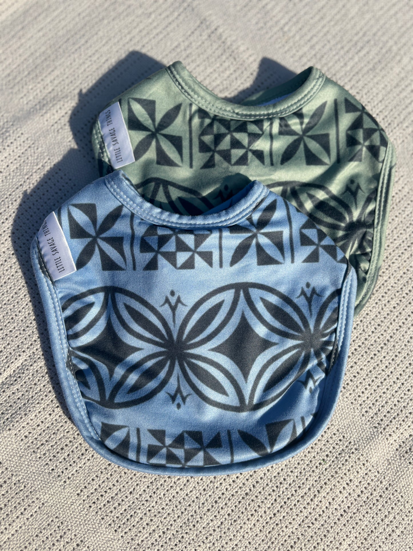 Little Savage Bibs - Polynesian - 2 Pack Boys (Small size)